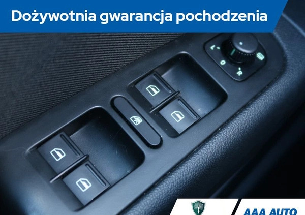 Skoda Superb cena 50000 przebieg: 121229, rok produkcji 2014 z Orzesze małe 326
